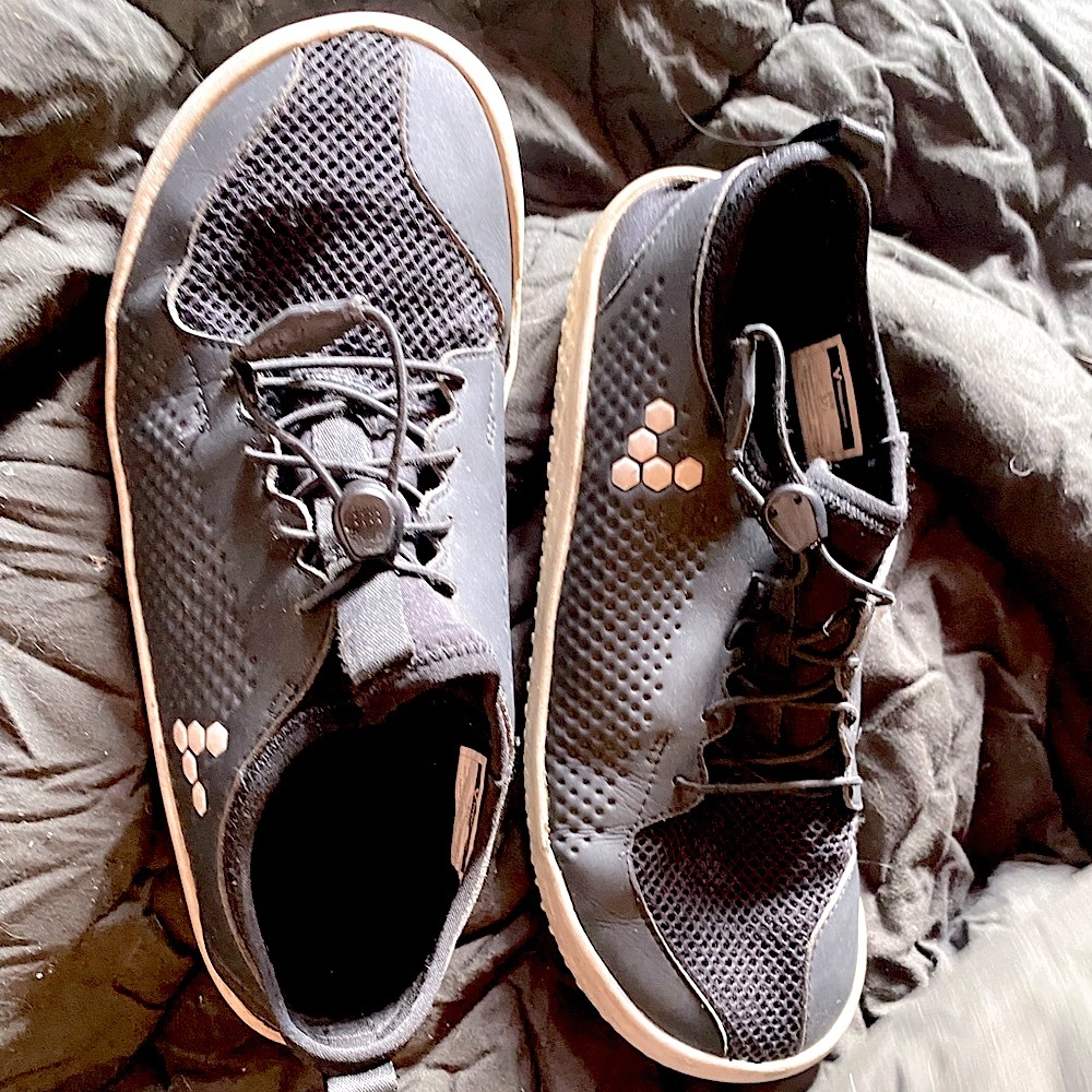 Womens vivibarefoot shoes size 37 or 6 1/2 Womens